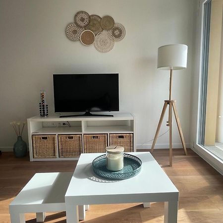 New & Serene II 1 Bedroom Appartement Near La Defense Paris Parking And Fibre シュレンヌ エクステリア 写真